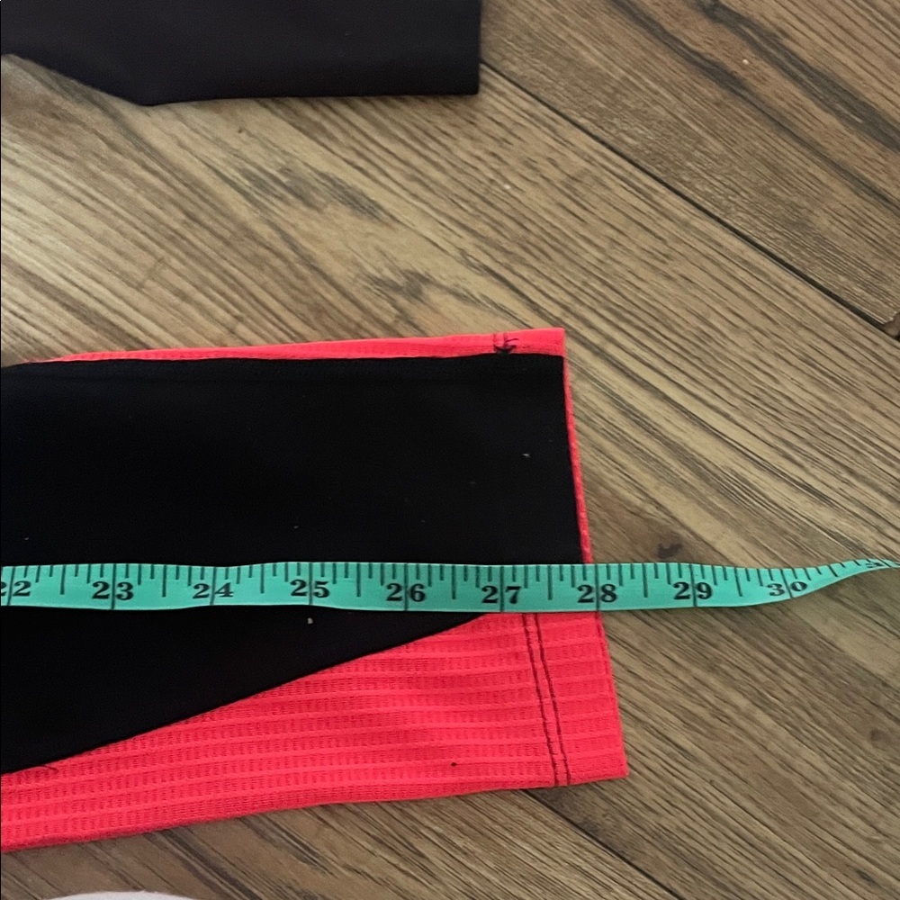 Under Armour Kids Black and Red Leggings (Bin F) - Picture 3 of 3